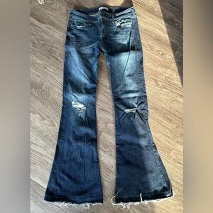 Hollister size 9 super flare jeans. Very gently worn, maybe once or twice.